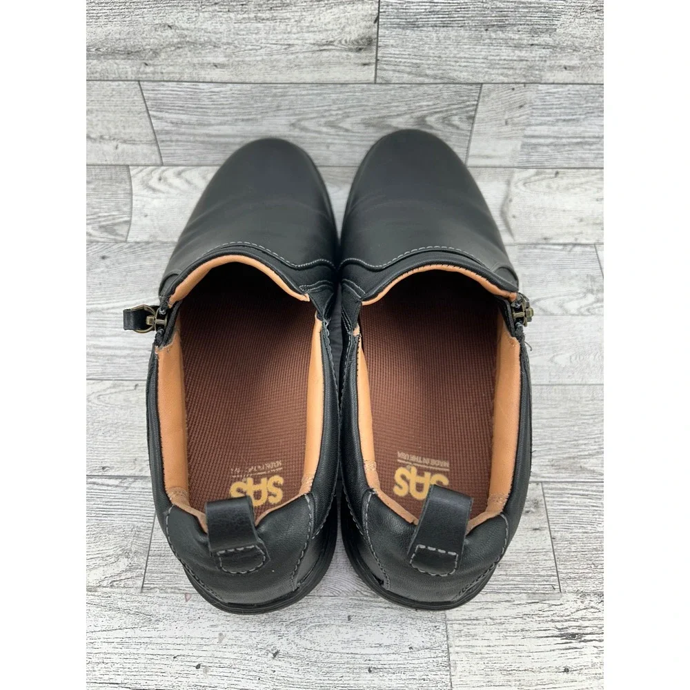 Clarks slip shoes
